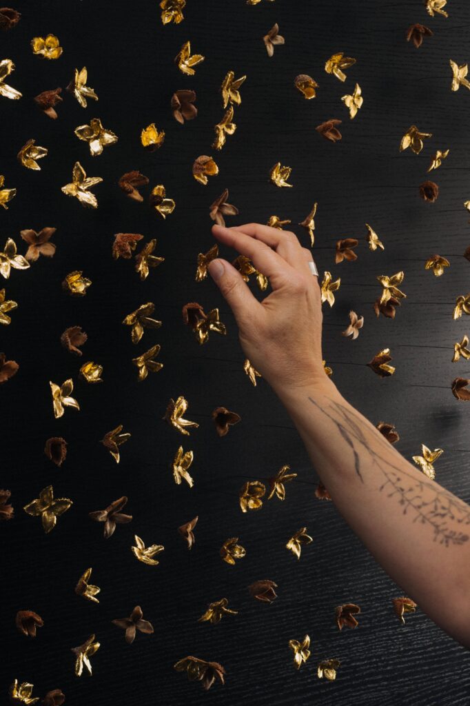 la-ou-la-nuit-respire-geste2-sophie-blanc-doreuse