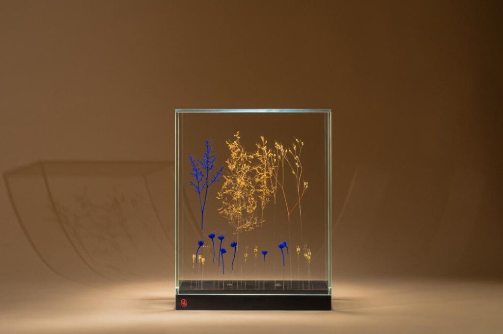 a-l-ombre-de-la-reviere-beige-sophie-blanc-doreuse